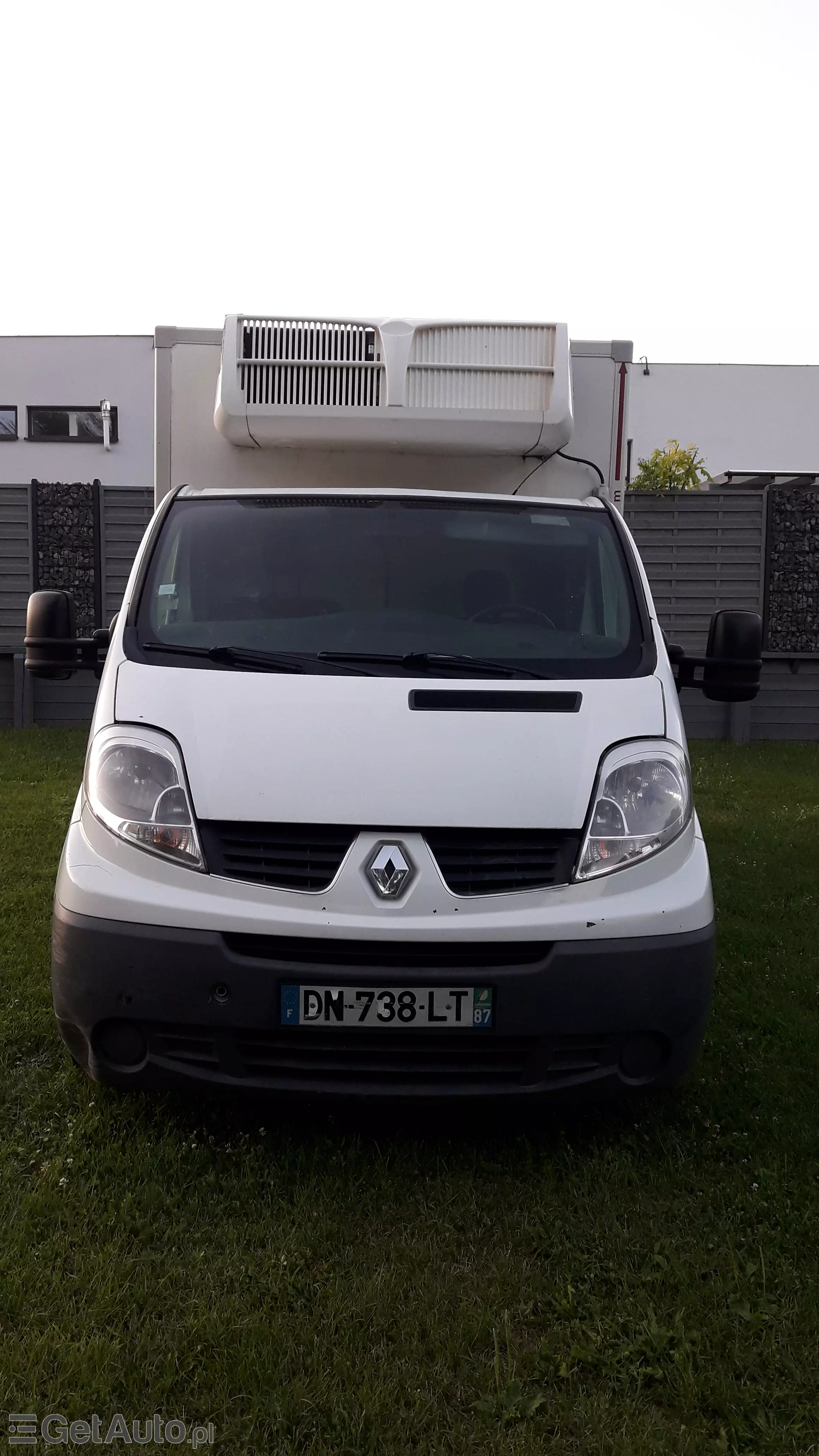 RENAULT Trafic 