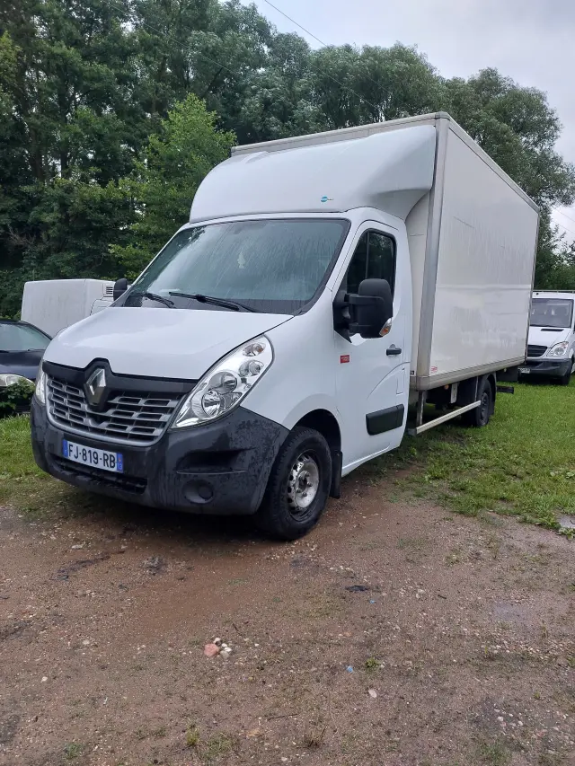 RENAULT Master Kontener