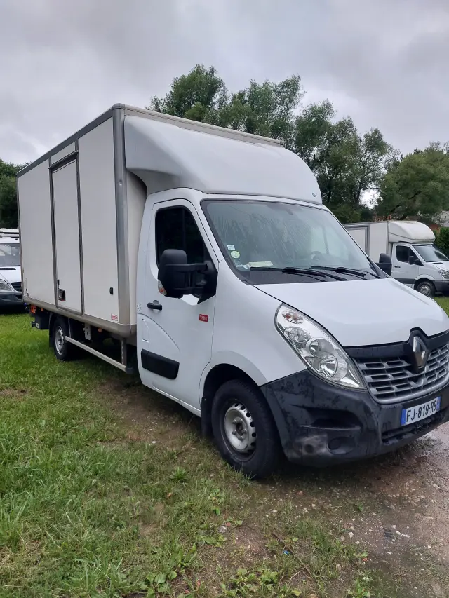 RENAULT Master Kontener