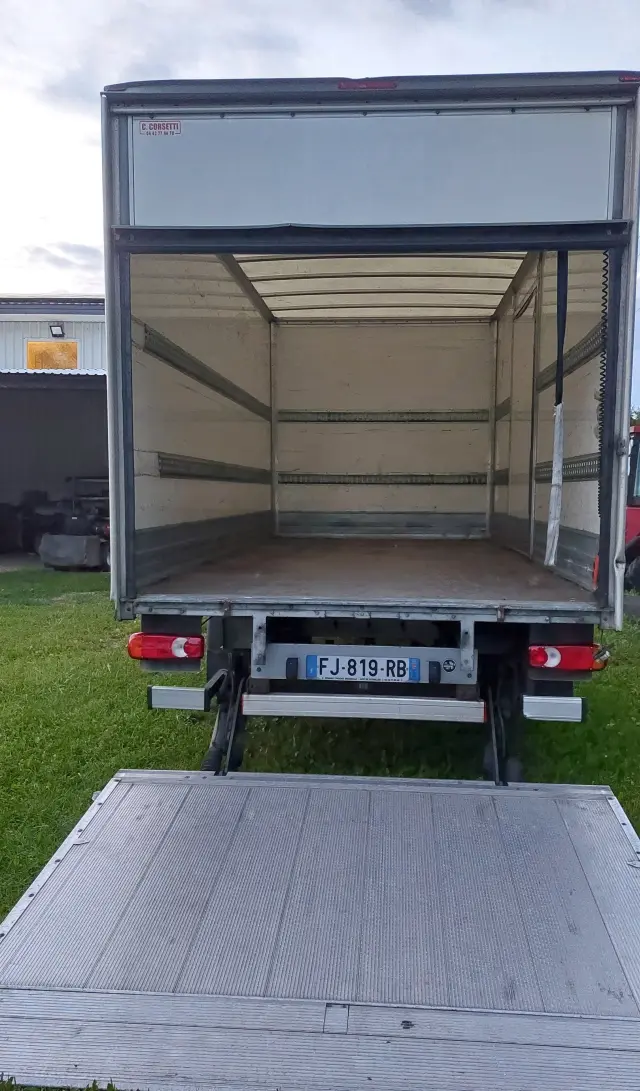 RENAULT Master Kontener