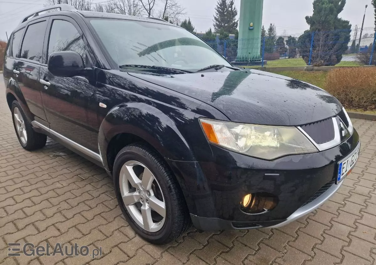 MITSUBISHI Outlander 2.0 DI-D 4WD Invite