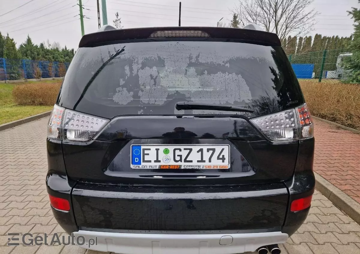 MITSUBISHI Outlander 2.0 DI-D 4WD Invite