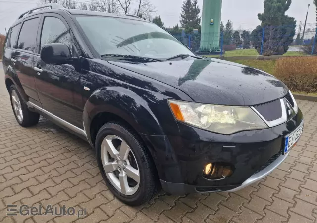 MITSUBISHI Outlander 2.0 DI-D 4WD Invite