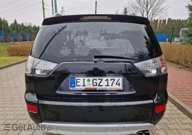 MITSUBISHI Outlander 2.0 DI-D 4WD Invite