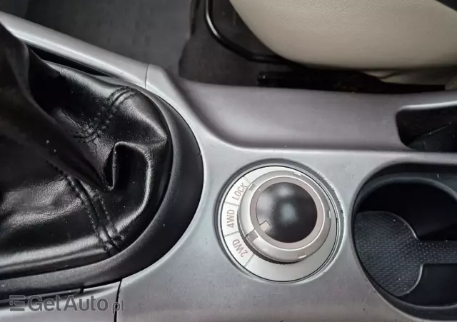 MITSUBISHI Outlander 2.0 DI-D 4WD Invite