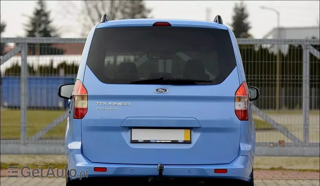 FORD Tourneo Courier 