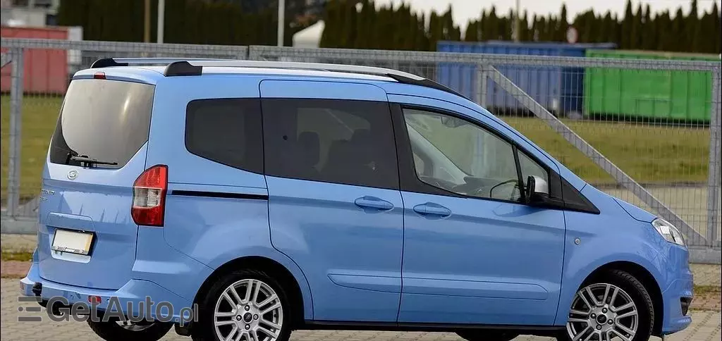 FORD Tourneo Courier 