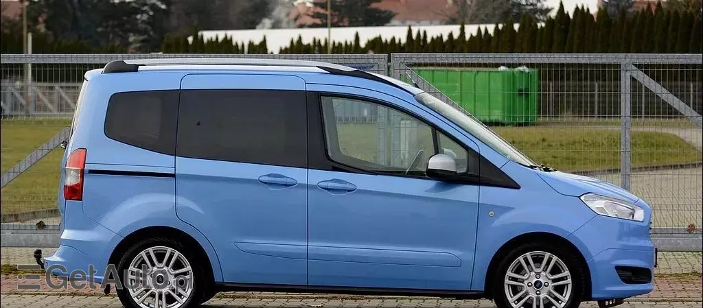 FORD Tourneo Courier 