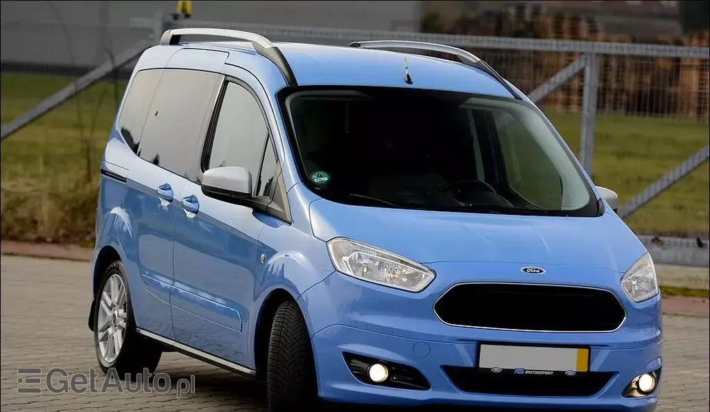 FORD Tourneo Courier 