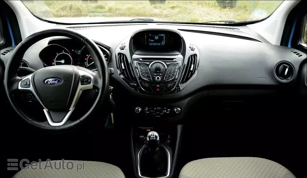 FORD Tourneo Courier 