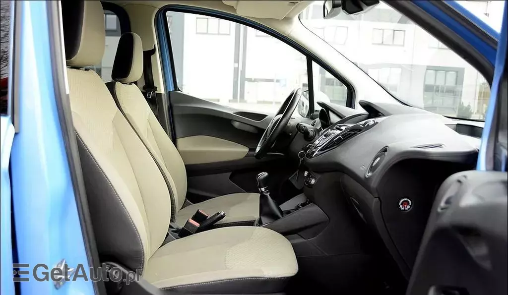 FORD Tourneo Courier 