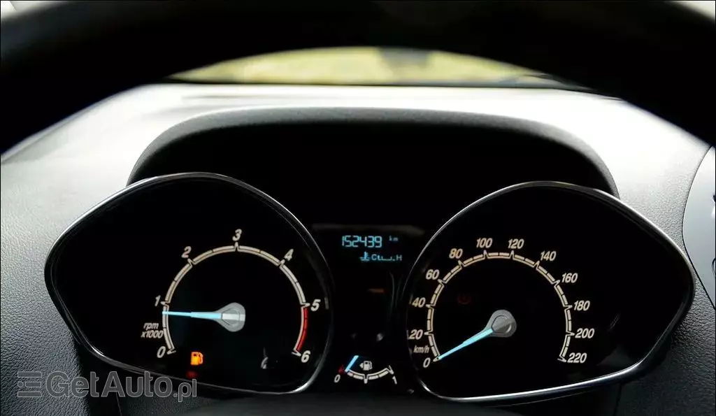 FORD Tourneo Courier 