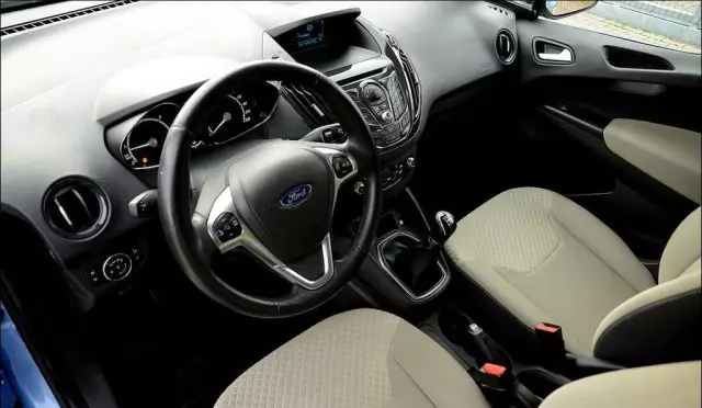 FORD Tourneo Courier 