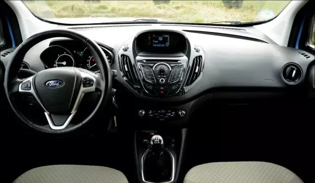 FORD Tourneo Courier 