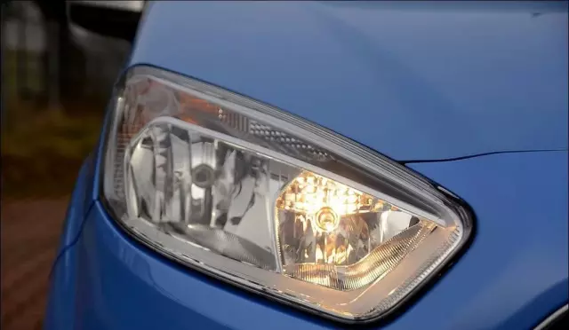 FORD Tourneo Courier 