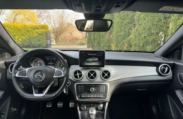 MERCEDES-BENZ CLA 