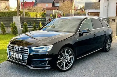 AUDI A4 
