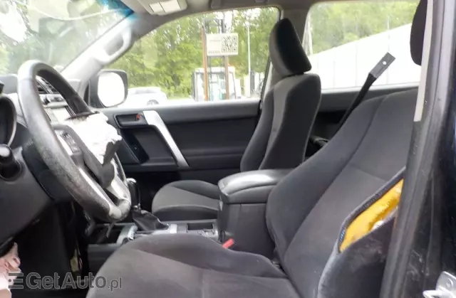 TOYOTA Land Cruiser LC 3.0 D-4D Sol