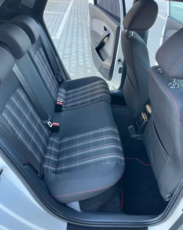 VOLKSWAGEN Polo 1.4 TSI GTI DSG