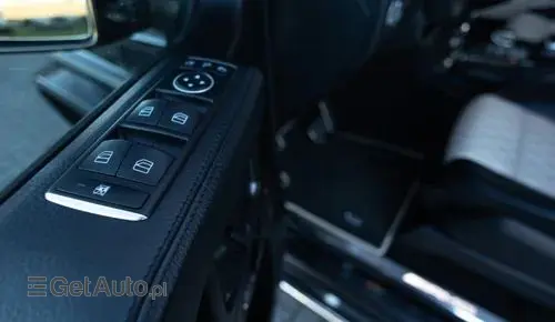 MERCEDES-BENZ Klasa g 63 AMG  