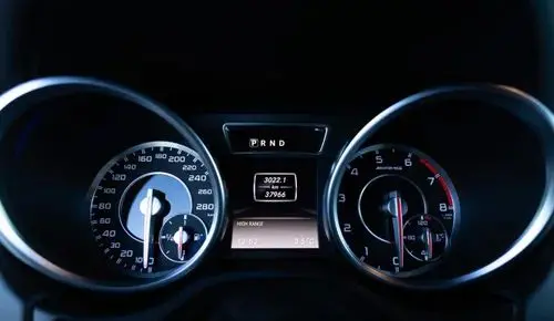 MERCEDES-BENZ Klasa g 63 AMG  