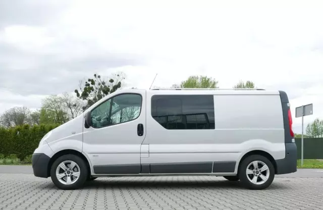 OPEL Vivaro 