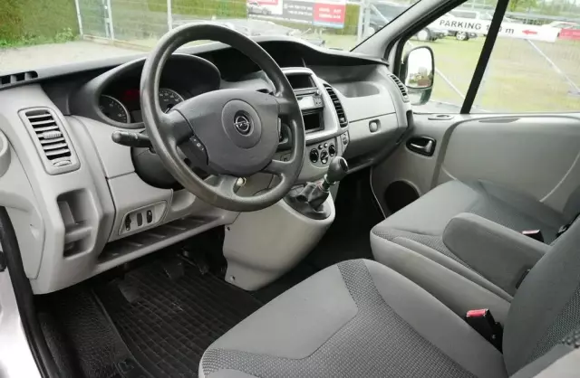 OPEL Vivaro 
