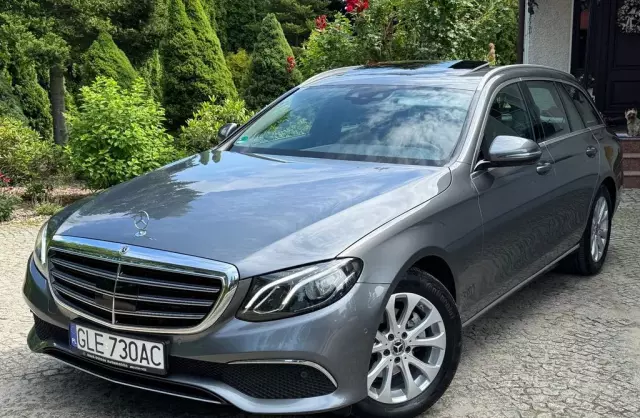 MERCEDES-BENZ Klasa E 