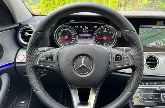 MERCEDES-BENZ Klasa E 