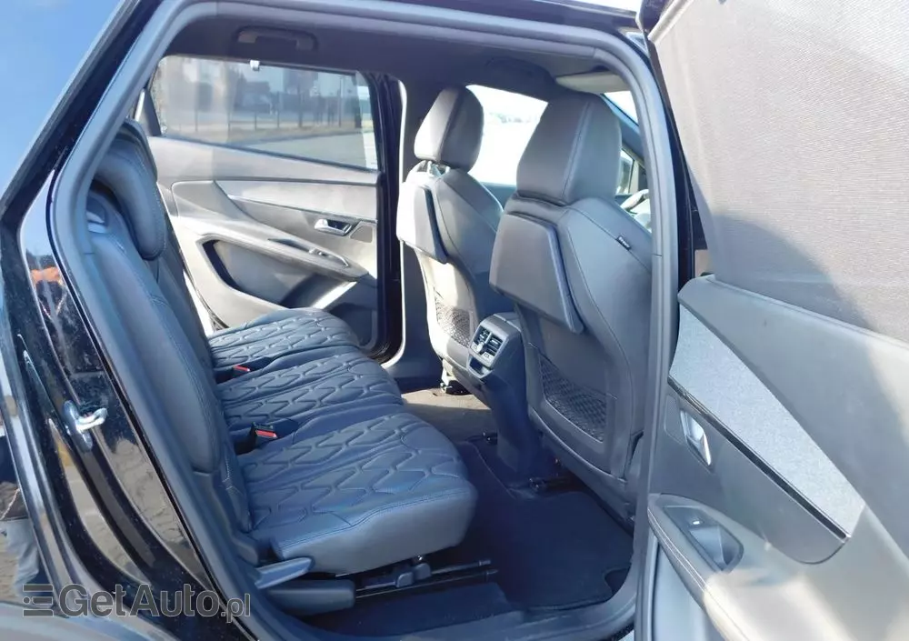 PEUGEOT 5008 1.6 PureTech GT Line S&S EAT8