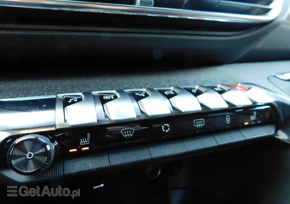 PEUGEOT 5008 1.6 PureTech GT Line S&S EAT8