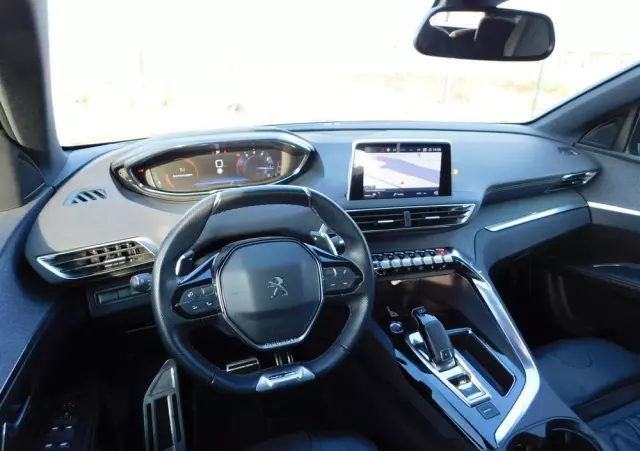 PEUGEOT 5008 1.6 PureTech GT Line S&S EAT8