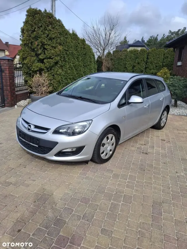 OPEL Astra 1.6 Selection