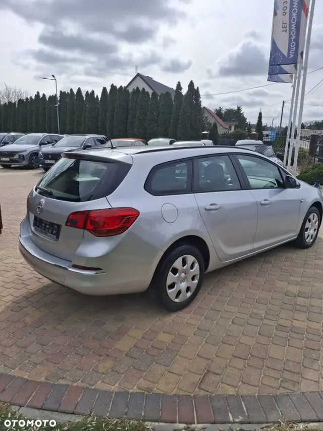 OPEL Astra 1.6 Selection