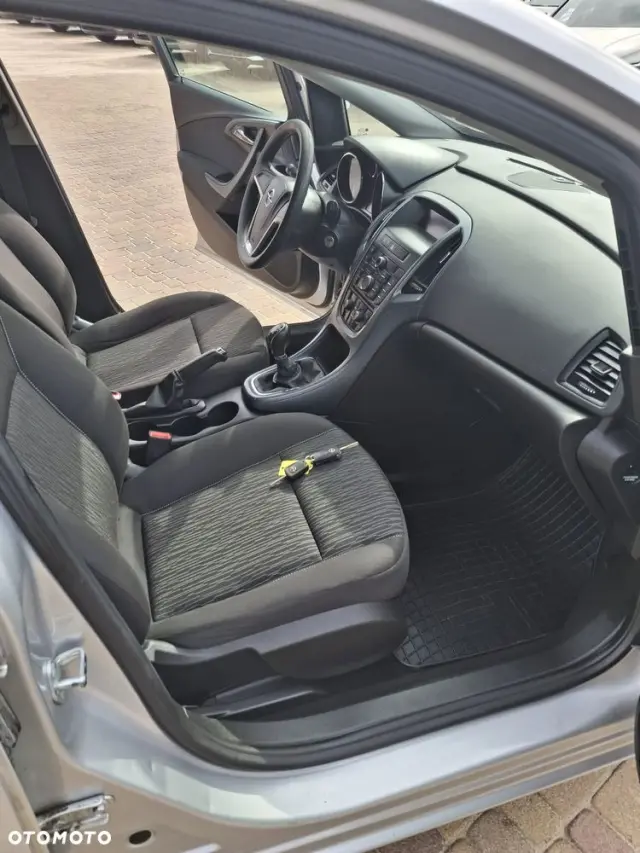 OPEL Astra 1.6 Selection
