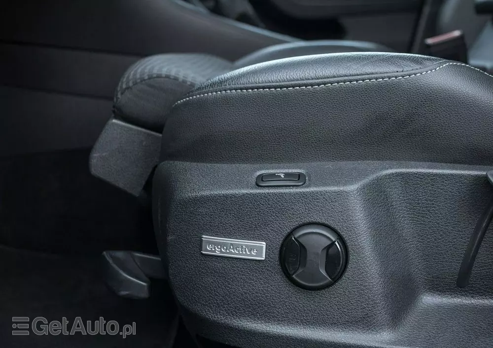 VOLKSWAGEN Golf VII 1.4 TSI BMT Highline