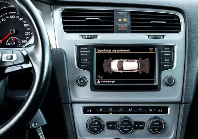 VOLKSWAGEN Golf VII 1.4 TSI BMT Highline