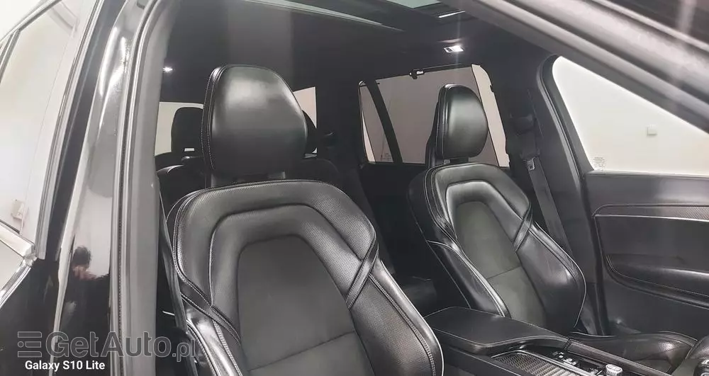 VOLVO XC 90 D5 AWD R-Design 7os