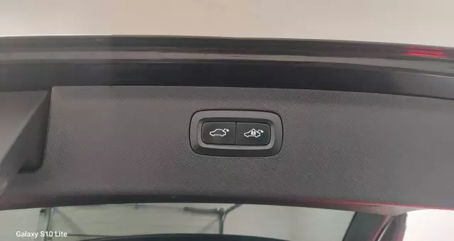 VOLVO XC 90 D5 AWD R-Design 7os