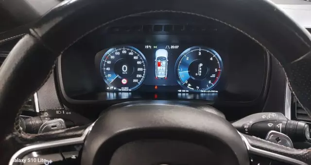 VOLVO XC 90 D5 AWD R-Design 7os