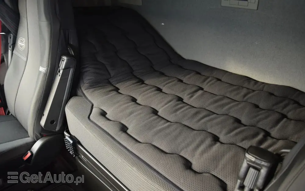 VOLVO FH500 / NISKA KABINA / HYDRAULIKA / EURO 6 / ACC / LEDY / ALUFELGI / SERWISOWANY / SPROWADZONY 