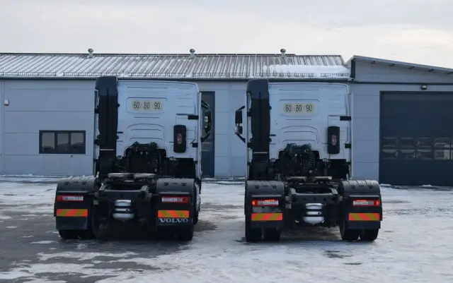 VOLVO FH500 / NISKA KABINA / HYDRAULIKA / EURO 6 / ACC / LEDY / ALUFELGI / SERWISOWANY / SPROWADZONY 