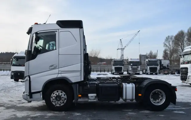 VOLVO FH500 / NISKA KABINA / HYDRAULIKA / EURO 6 / ACC / LEDY / ALUFELGI / SERWISOWANY / SPROWADZONY 