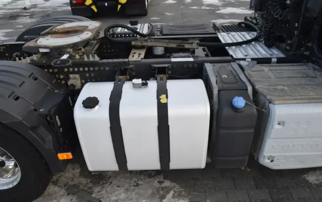 VOLVO FH500 / NISKA KABINA / HYDRAULIKA / EURO 6 / ACC / LEDY / ALUFELGI / SERWISOWANY / SPROWADZONY 