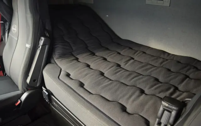 VOLVO FH500 / NISKA KABINA / HYDRAULIKA / EURO 6 / ACC / LEDY / ALUFELGI / SERWISOWANY / SPROWADZONY 