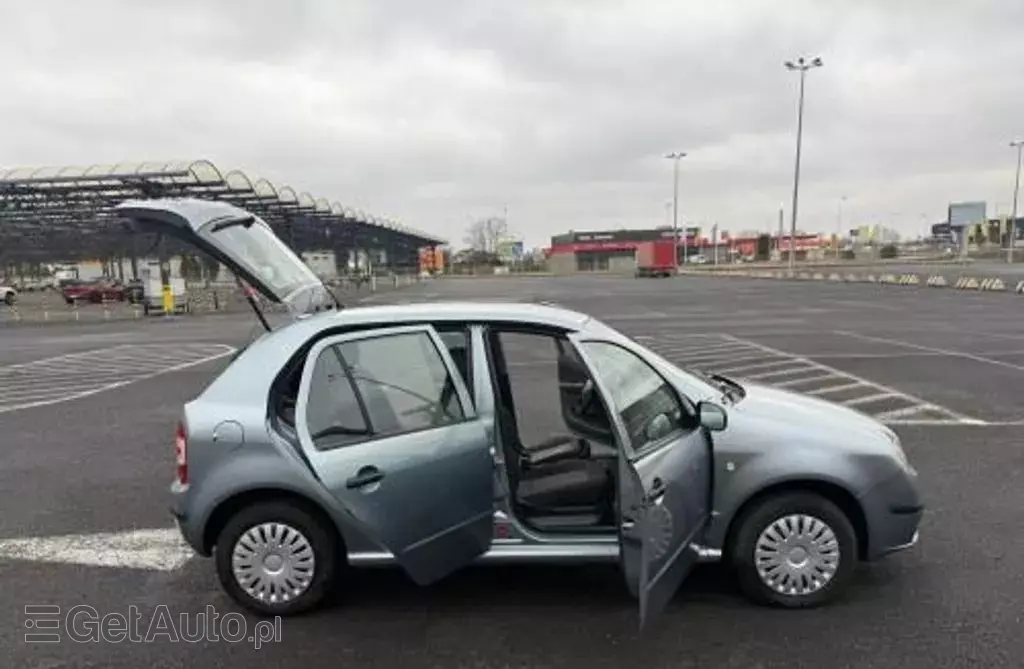 SKODA Fabia 