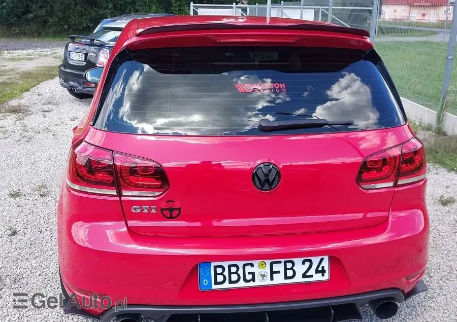 VOLKSWAGEN Golf VI 2.0 TSI GTI