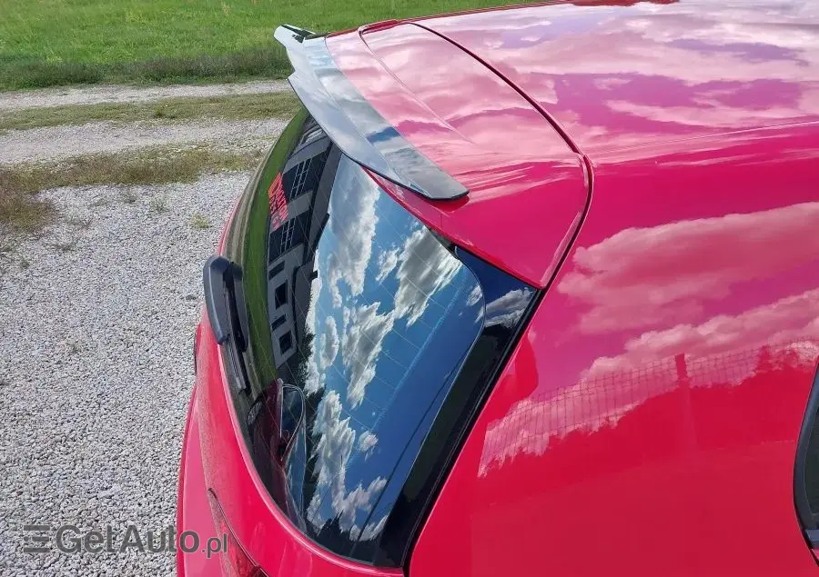 VOLKSWAGEN Golf VI 2.0 TSI GTI