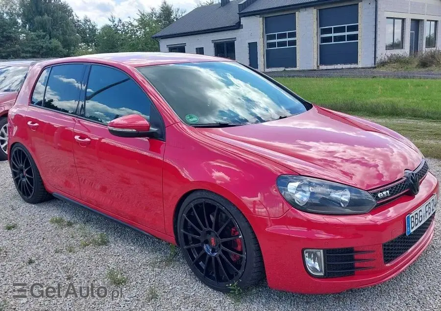 VOLKSWAGEN Golf VI 2.0 TSI GTI