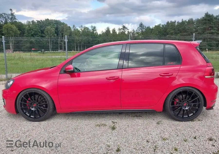 VOLKSWAGEN Golf VI 2.0 TSI GTI